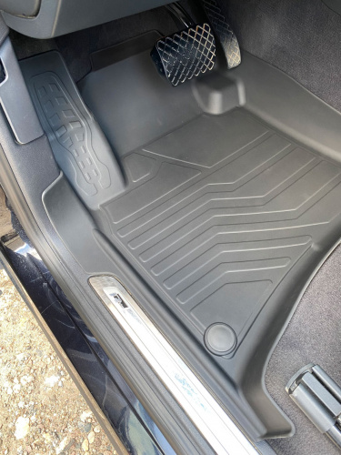 Коврики резиновые 3D LUX для Volkswagen Touareg II (4-х зонный климат) (2010-2018)