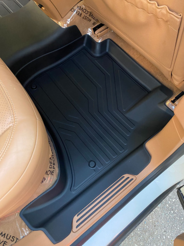 Коврики резиновые 3D LUX для Porsche Cayenne (2-х зонный климат) (2010-2018)