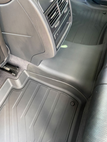 Коврики резиновые 3D LUX для Volkswagen Touareg II (2-х зонный климат) (2010-2018) (ЗАДНИЙ РЯД)