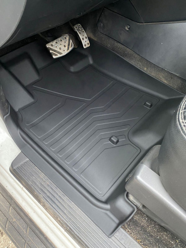 Коврики резиновые 3D LUX для Mitsubishi Pajero (2006-);(2014-) передние