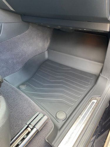 Коврики резиновые 3D LUX для Volkswagen Touareg II (2-х зонный климат) (2010-2018)