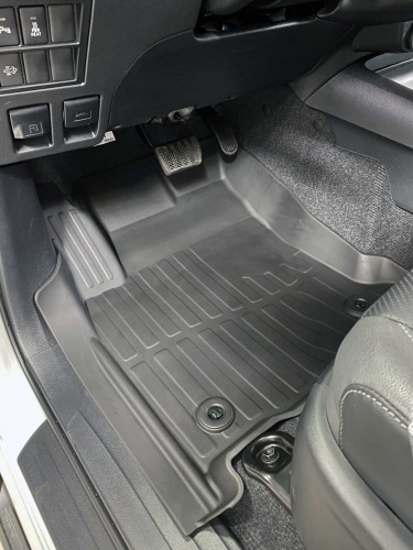 Коврики резиновые 3D LUX для Toyota Hilux (2015-н.в.)