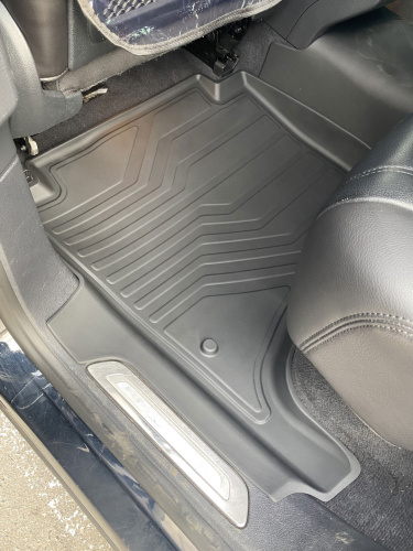 Коврики резиновые 3D LUX для Porsche Cayenne (4-х зонный климат) (2010-2018)